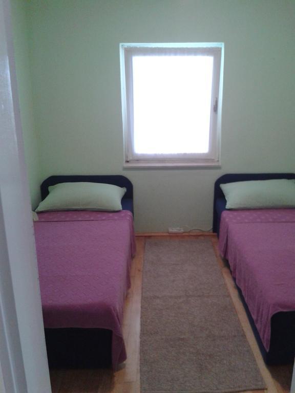 ויר Apartmani Mira מראה חיצוני תמונה