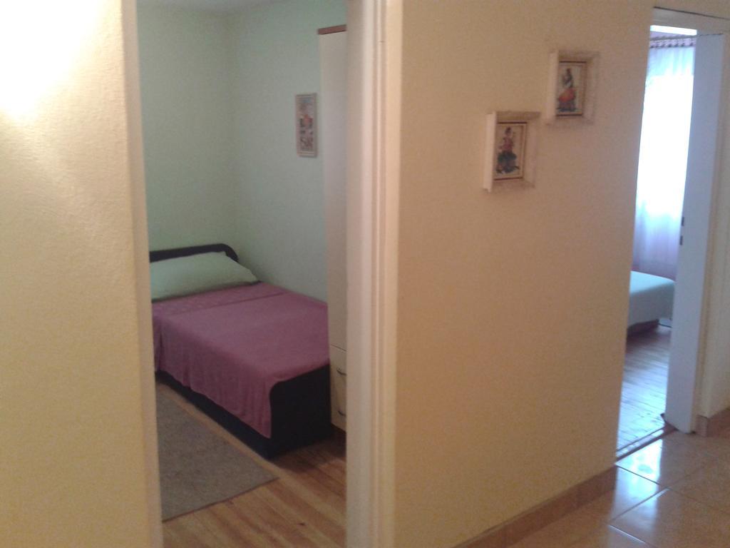 ויר Apartmani Mira מראה חיצוני תמונה